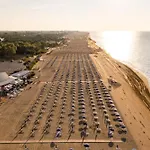 Flat With Wonderful Sea View-beahost *